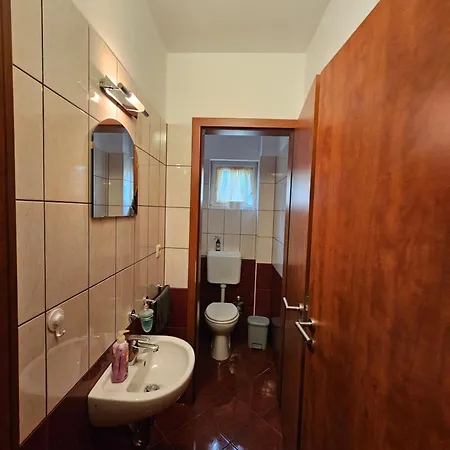 Easy Apartmanhaz *