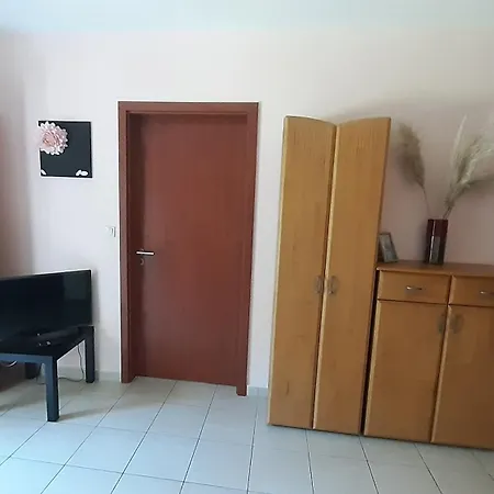 Apartment Easy Apartmanhaz *