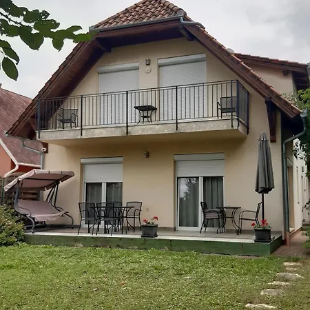 Easy Apartmanhaz