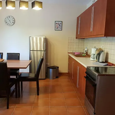 Apartment Easy Apartmanhaz
