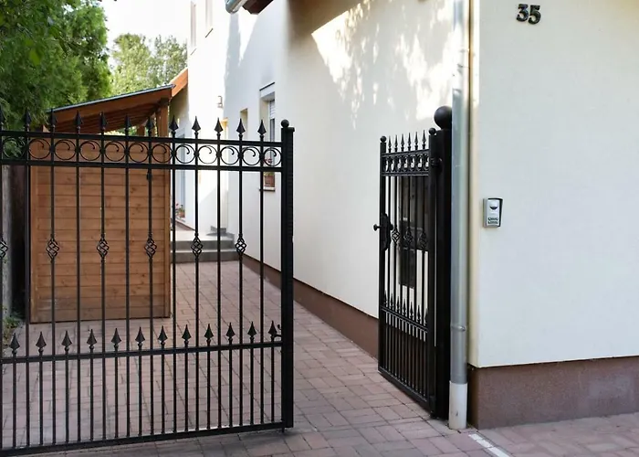 Appartement Easy Apartmanhaz *